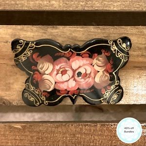👛 Painted floral hair barrette. Black w/pink flowers, gold & red embellishments